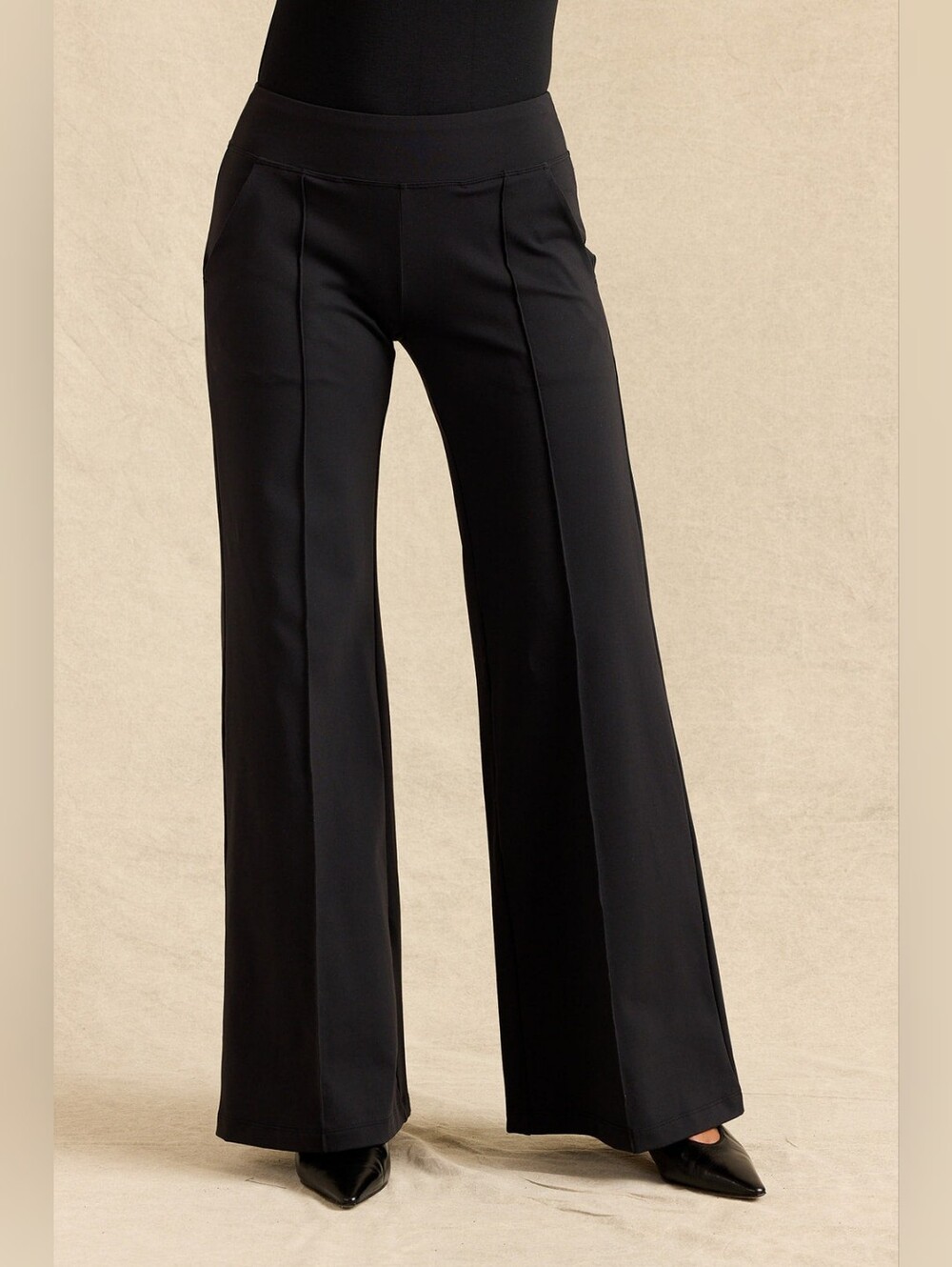 NWT KiraGrace Black Perfect Wide Leg Mid Rise Classic Pants Size Medium